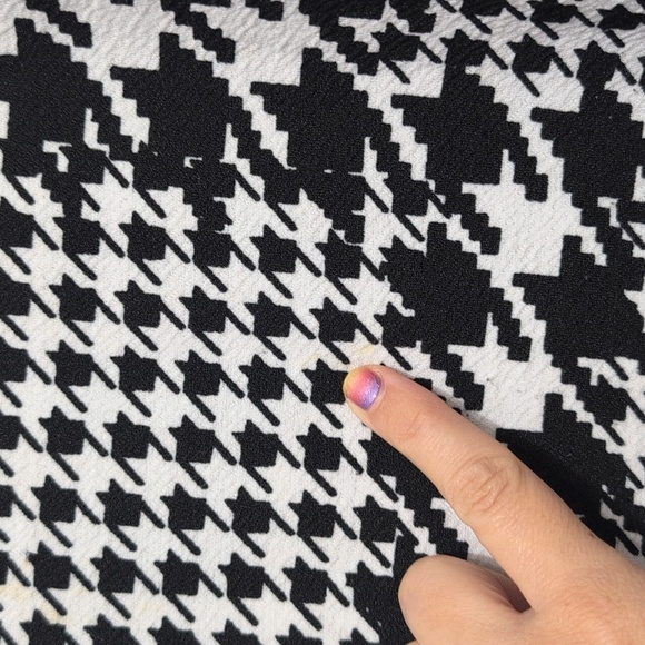 Shein Curve Houndstooth Semi Cropped Short Sleeve Top Plus Size 4XL - Picture 4 of 10